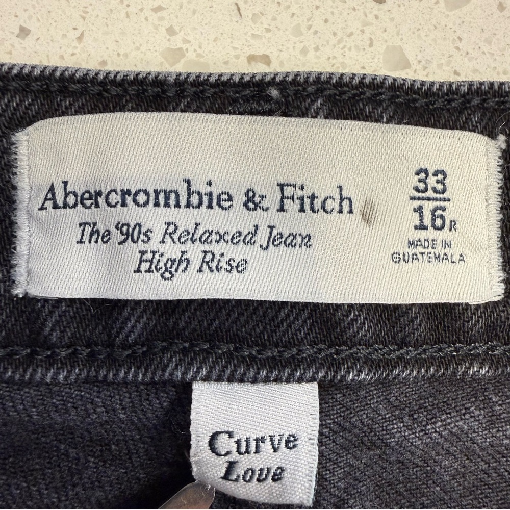 Abercrombie & Fitch Curve Love 90s Relaxed Jeans Ankle Slit Size 16R 33 Black - Picture 2 of 10